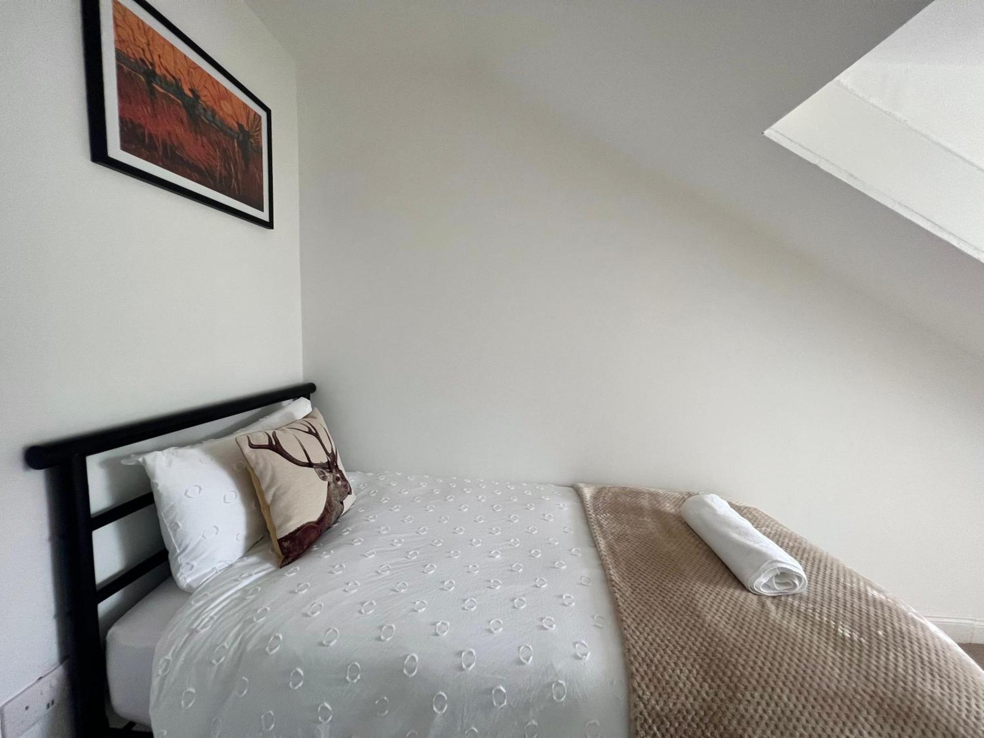 Spacious 3 Bedroom Home In Glasgow - Free Parking Εξωτερικό φωτογραφία